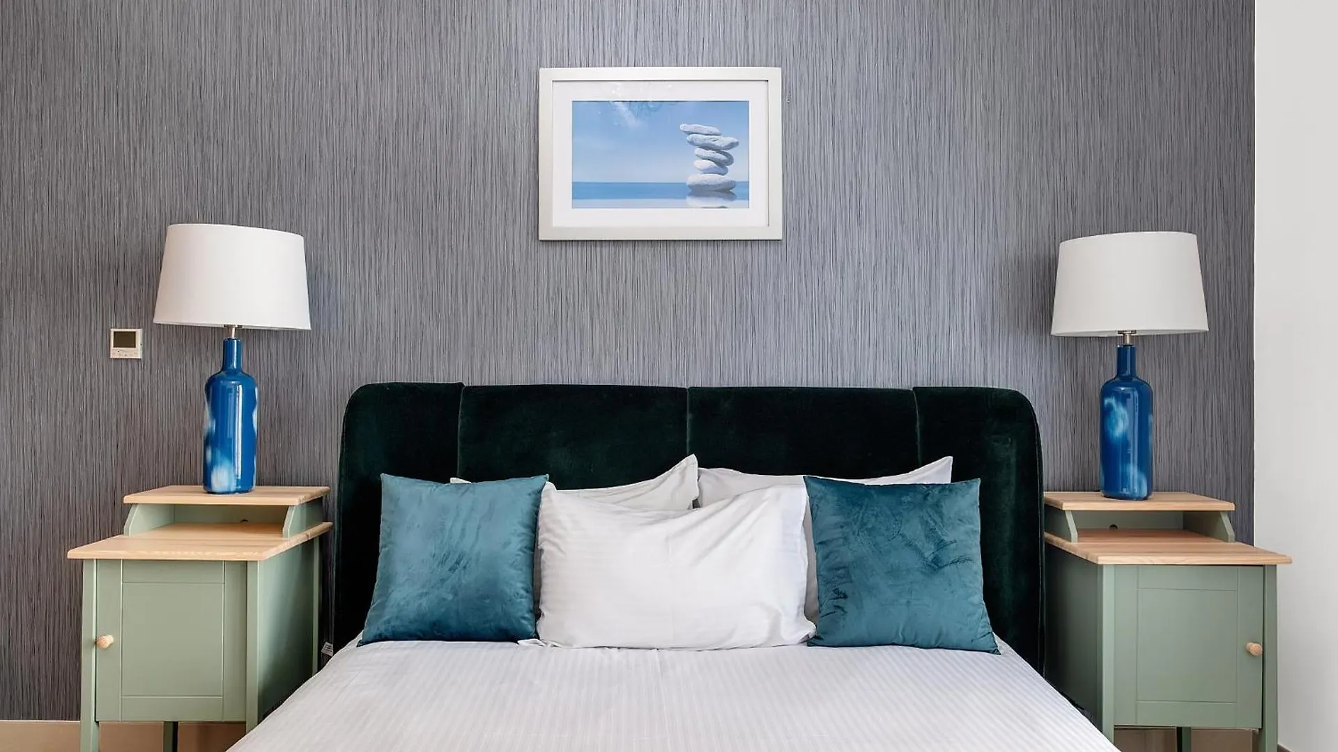 Bellavista 1 Bedroom Full Burj Khalifa View 29 Boulevard Downtown Dubai 0*,